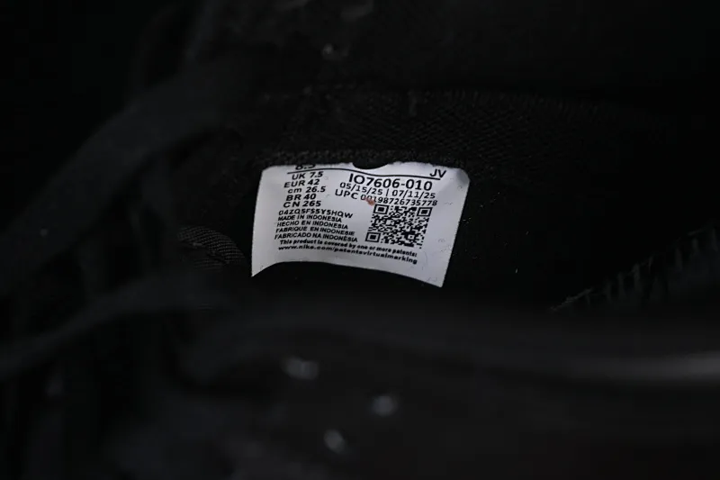 All Categories Nk SB Dunk Series Nk SB Dunk Low Low-top sneakers Nike SB Dunk Low All black and white hook Low-top casual sneakers IO7606-010